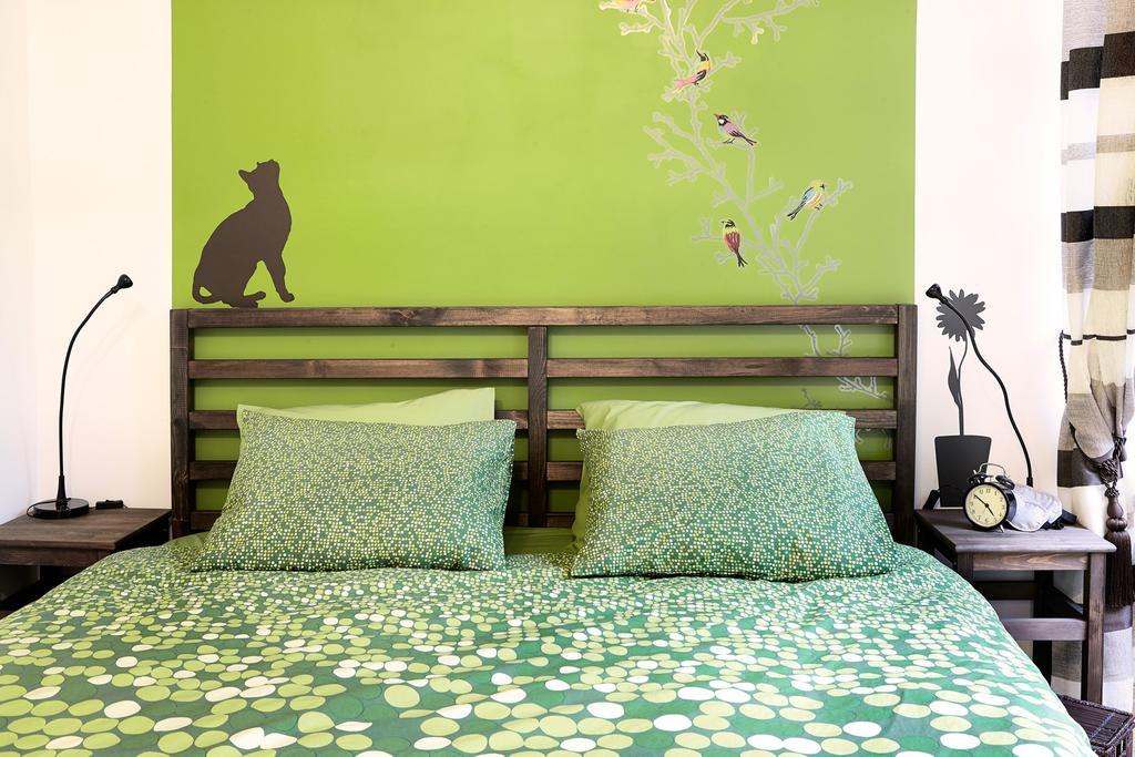 Lovely Garden Flat Near Royal Park Warsaw Bilik gambar