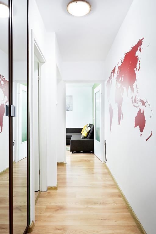 Lovely Garden Flat Near Royal Park Warsaw Bilik gambar