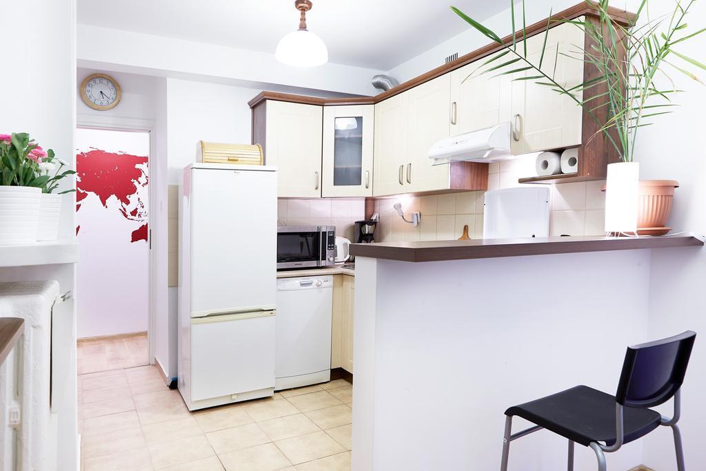 Lovely Garden Flat Near Royal Park Warsaw Bilik gambar